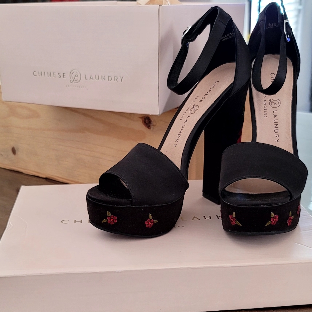 Chinese Laundry Amy Black Satin Embroidered Platform Heels - Picture 9 of 9